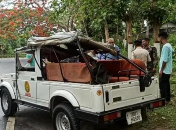 Sepahijla: Escort vehicle overturned on the National Highway, and three TSR jawans injured seriously Sepahijla: Escort vehicle overturned on the National Highway, and three TSR jawans injured seriously